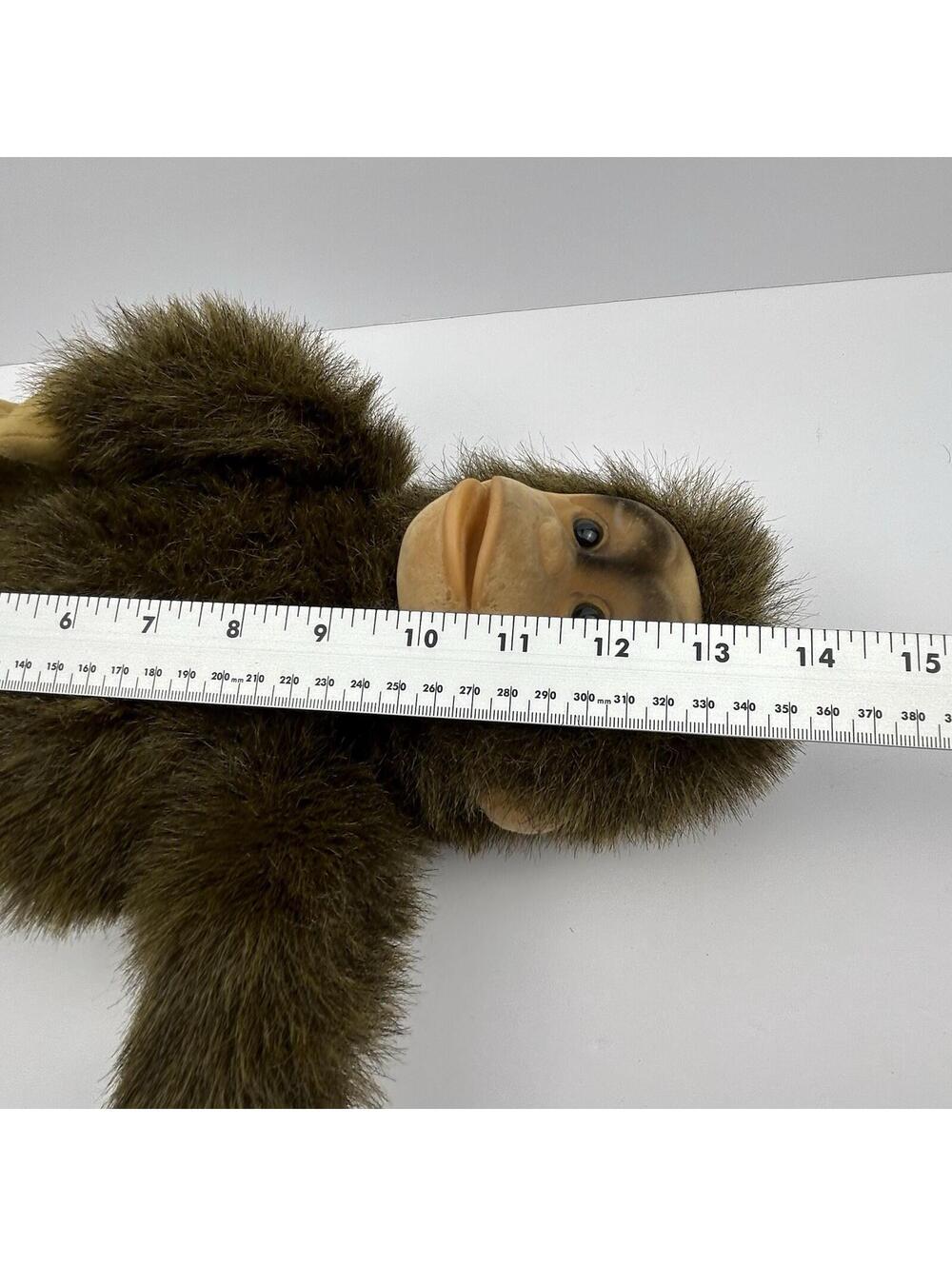 Hosung Realistic Baby Monkey Hand Puppet 1994 Chimp Plush Retro Toy Squeaks A15 - Picture 10 of 13